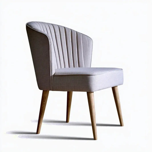 Silla con respaldo curvo de líneas verticales - gris
